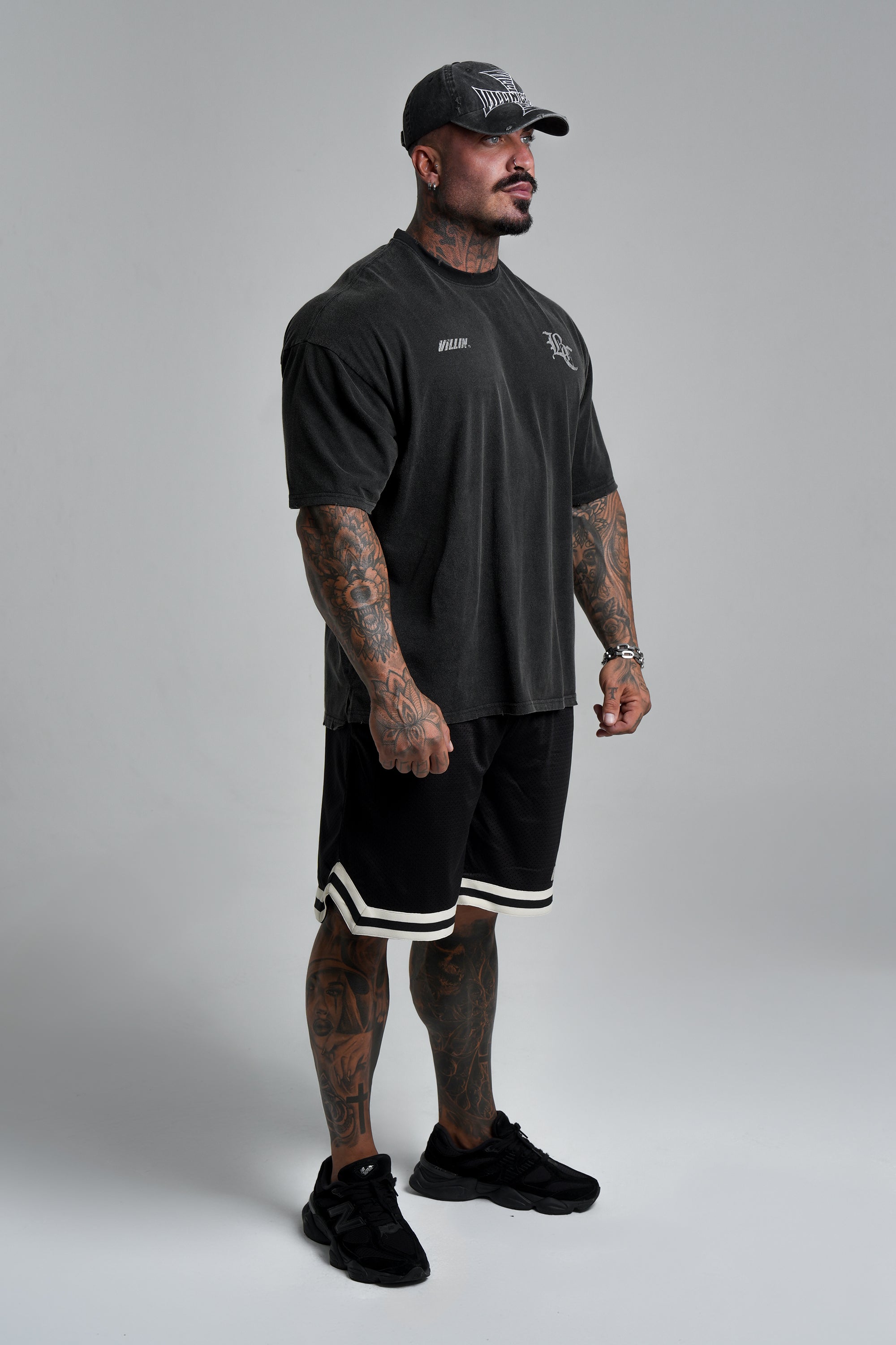 IRON 'OVERSIZE' T - VINTAGE BLACK