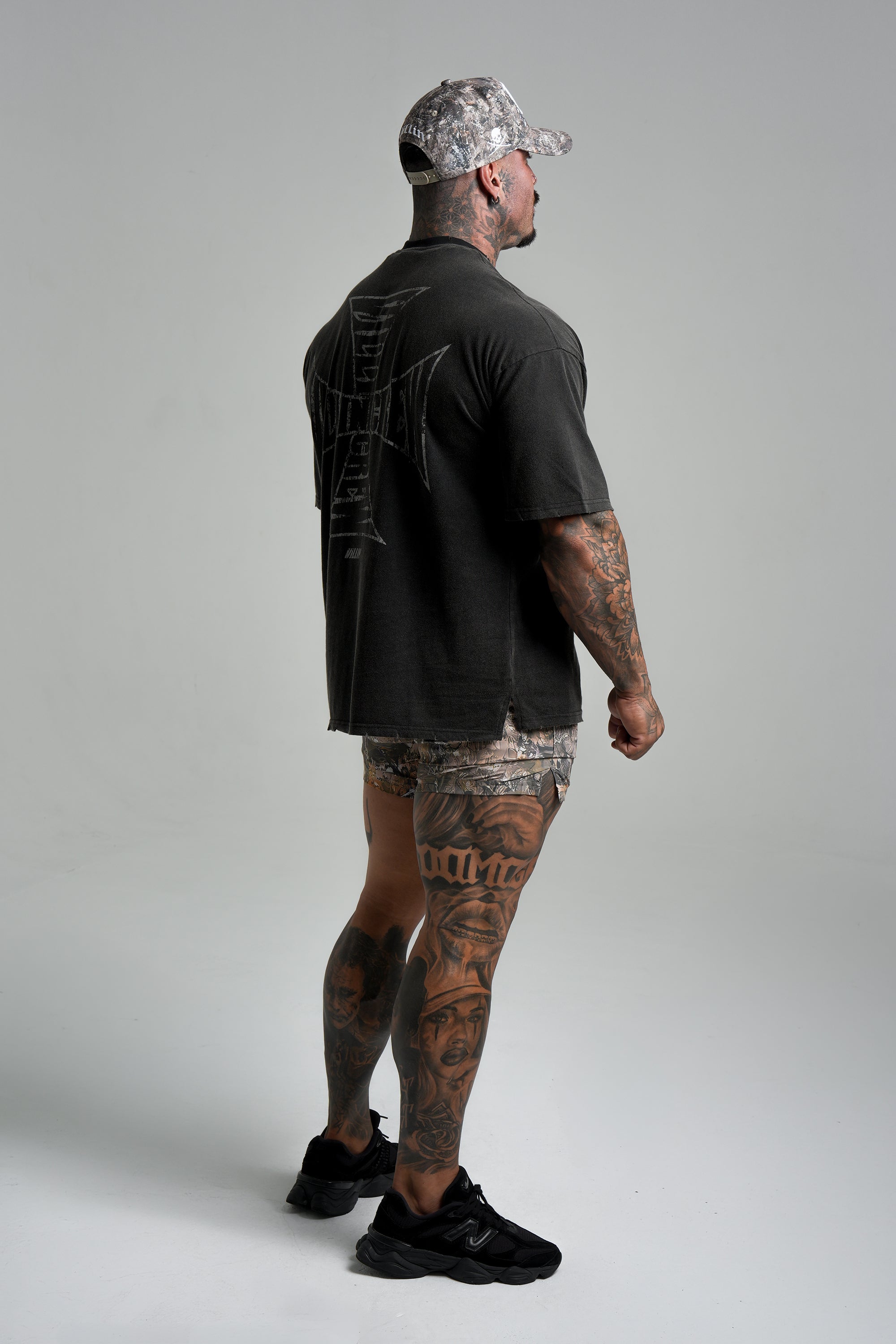 IRON 'OVERSIZE' T - VINTAGE BLACK