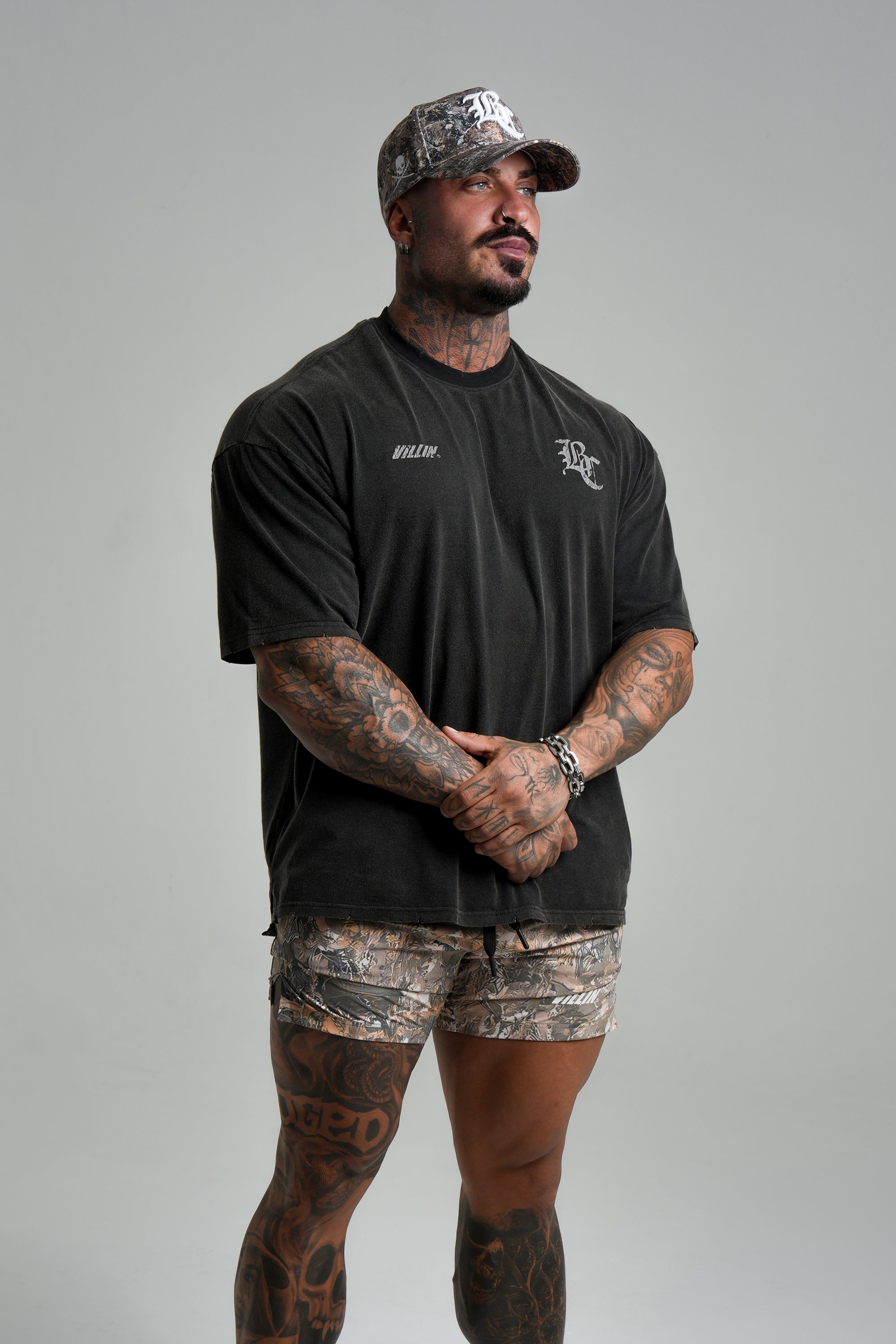 IRON 'OVERSIZE' T - VINTAGE BLACK