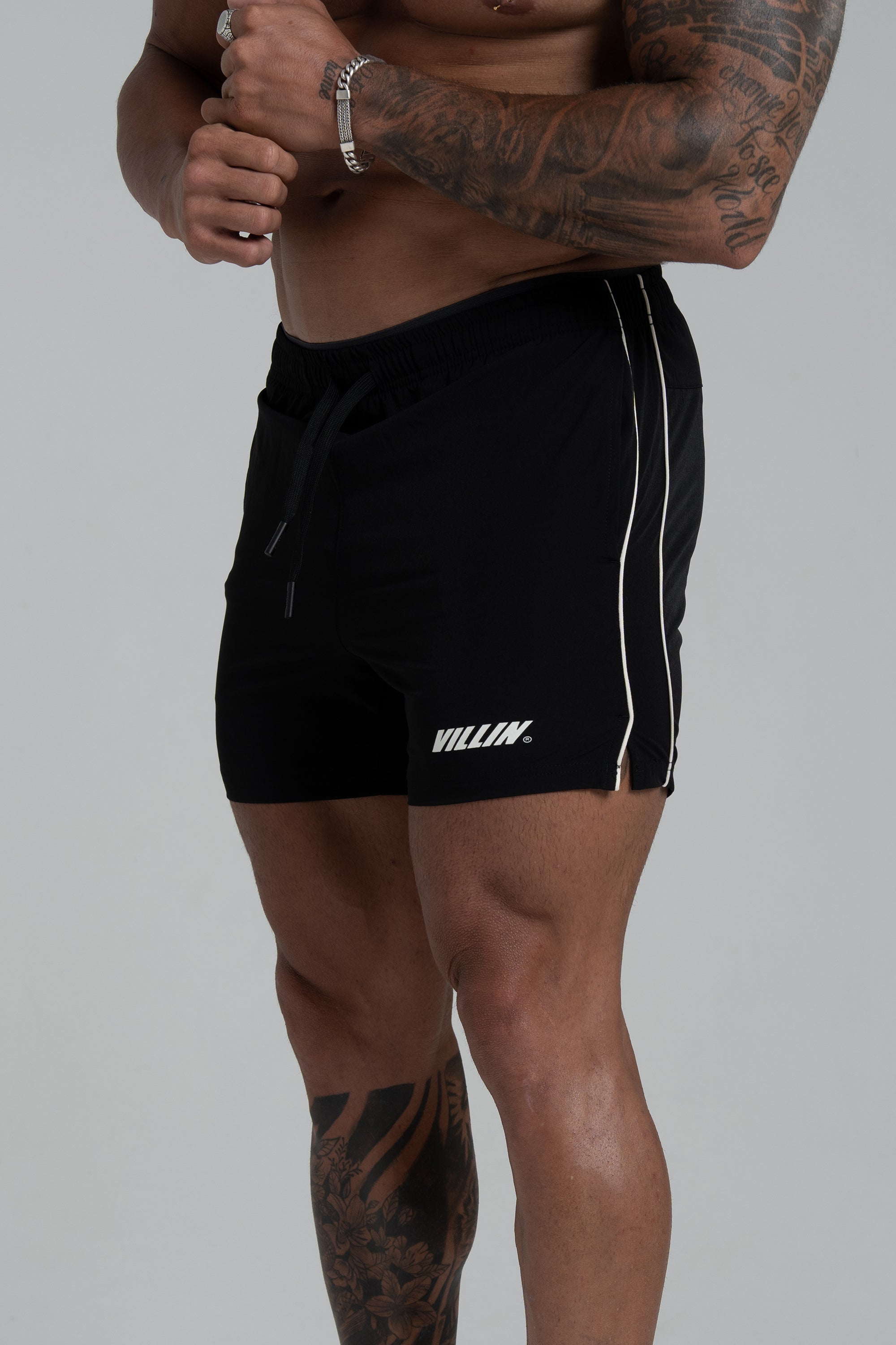 VANTAGE SHORTS 'SKULL EDITION' - BLACK