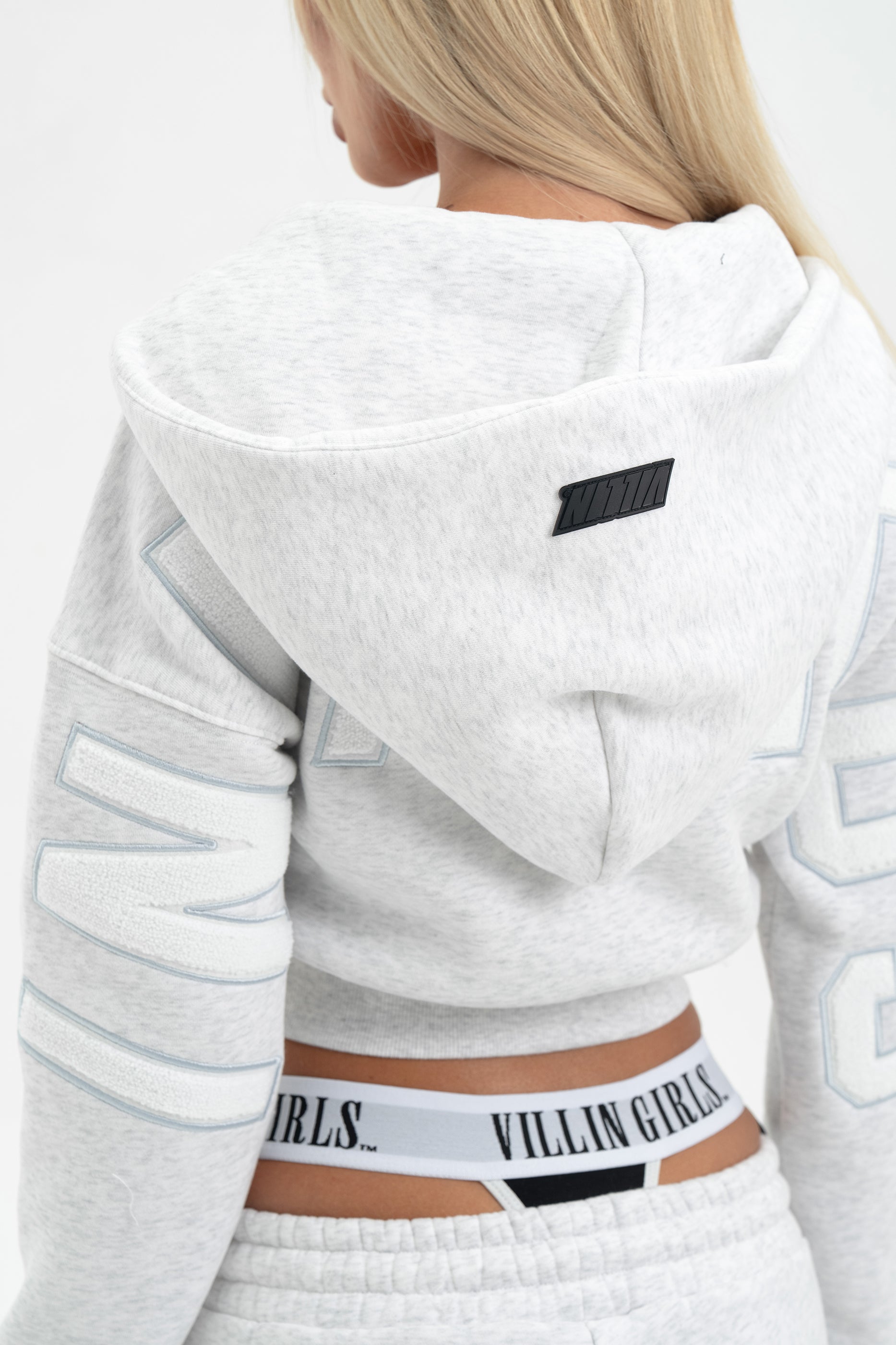 INFAMOUS CROPPED HOODIE - GREY
