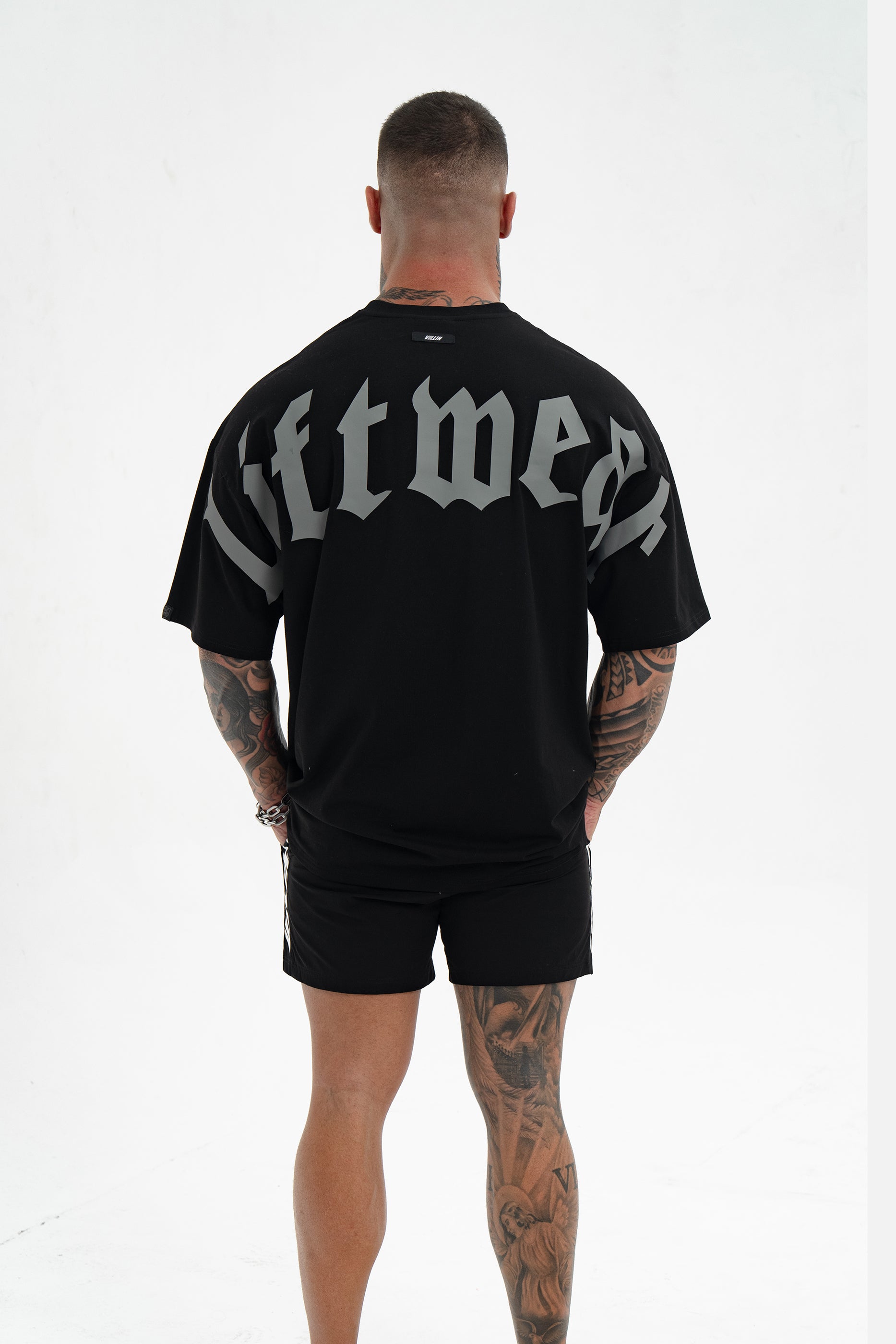 GOTHIC 'OVERSIZE' T - BLACK