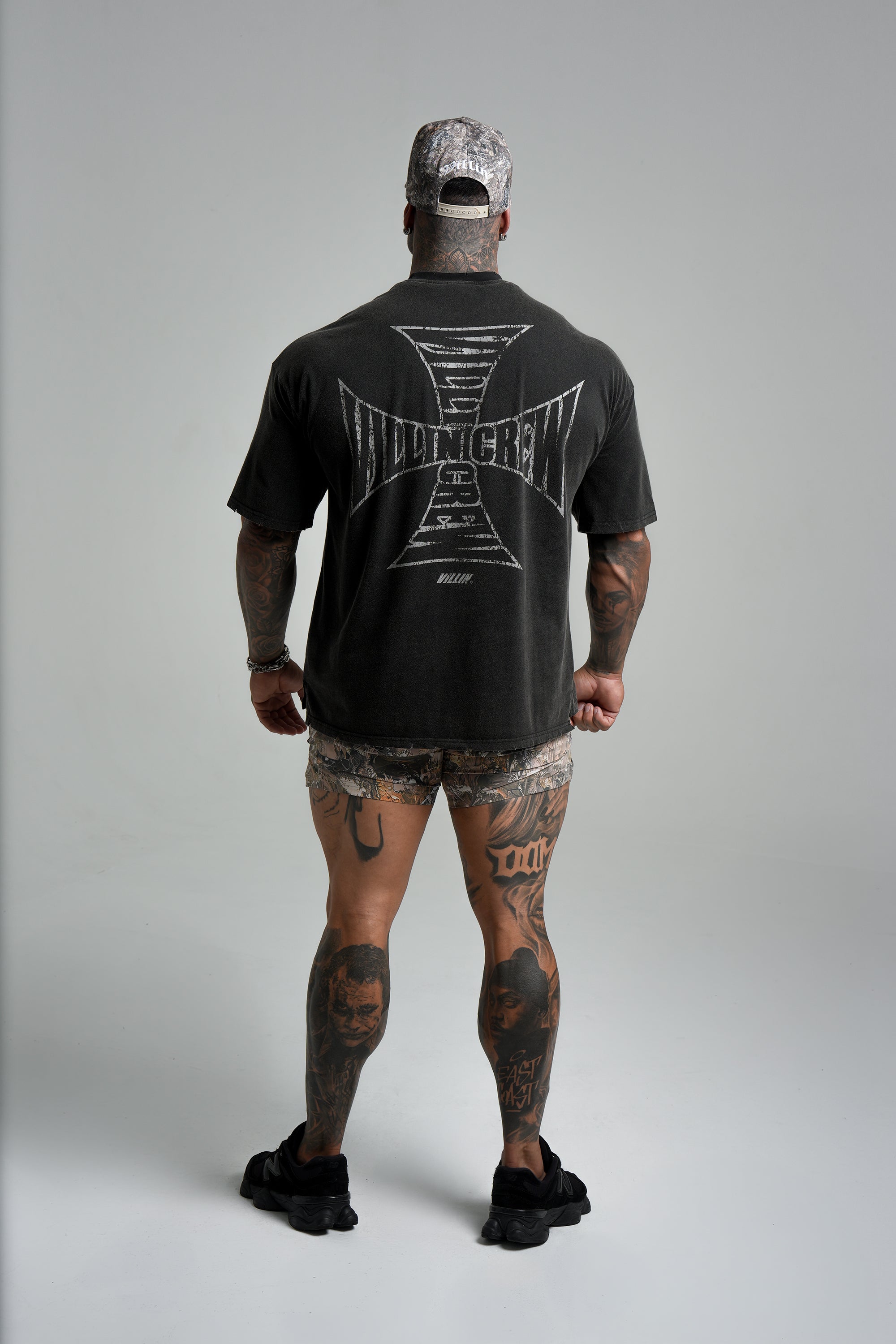 IRON 'OVERSIZE' T - VINTAGE BLACK