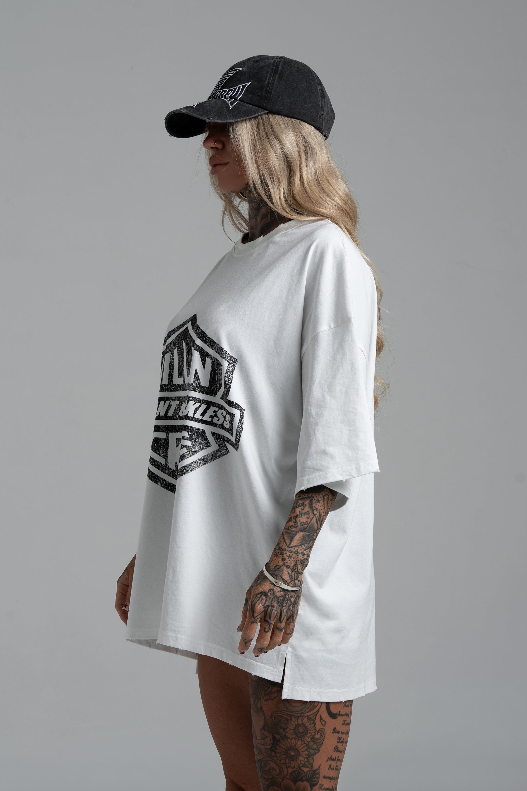 RIDER 'OVERSIZE' T - VINTAGE WHITE