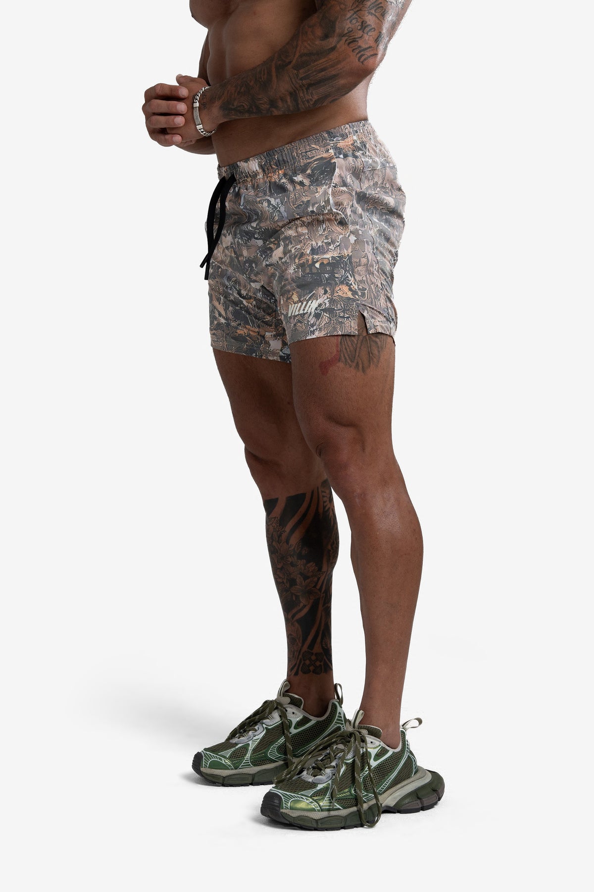 VILLIN VANTAGE shorts in hunter camo — men's