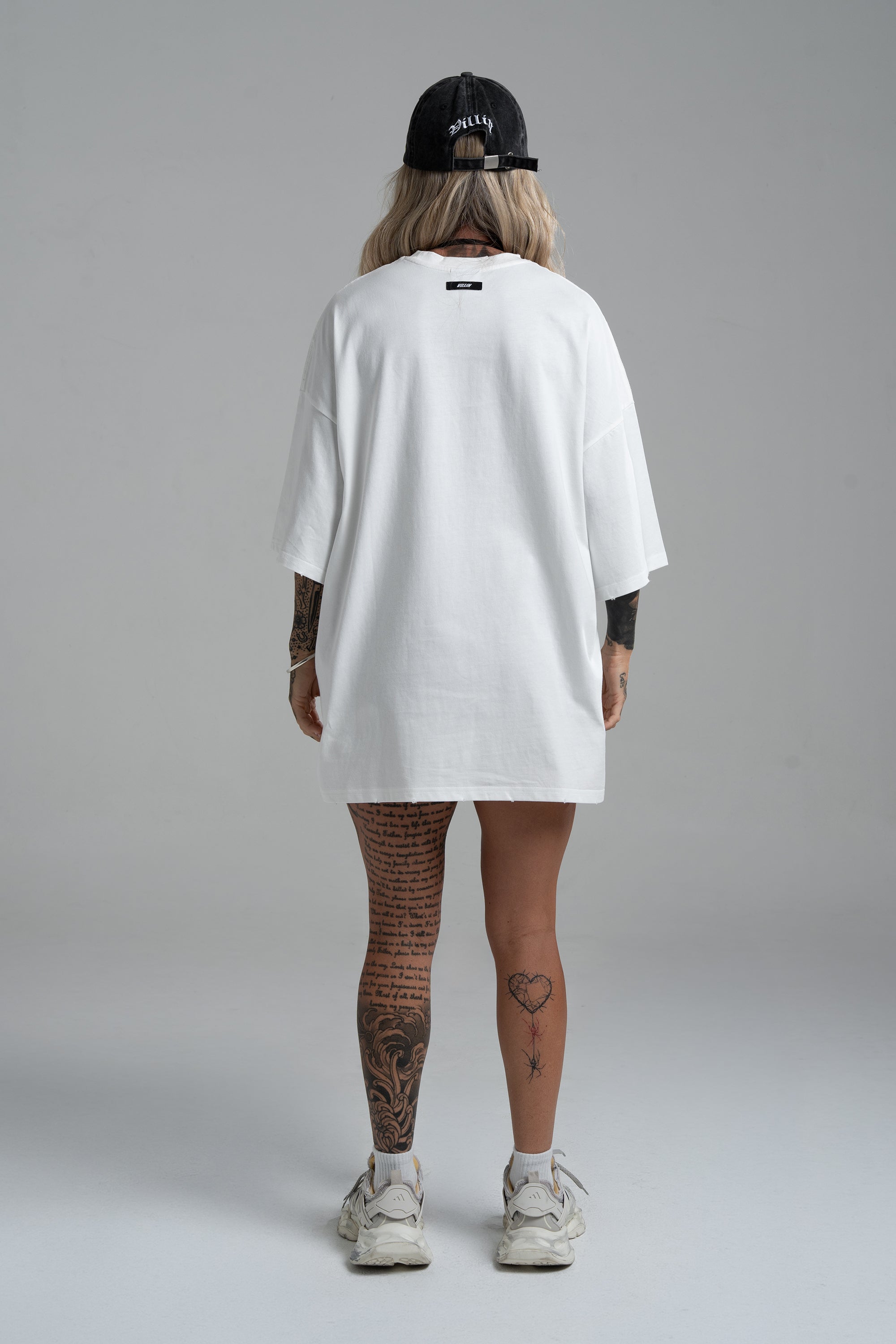 VILLIN RIDER oversized tee in vintage white — women's