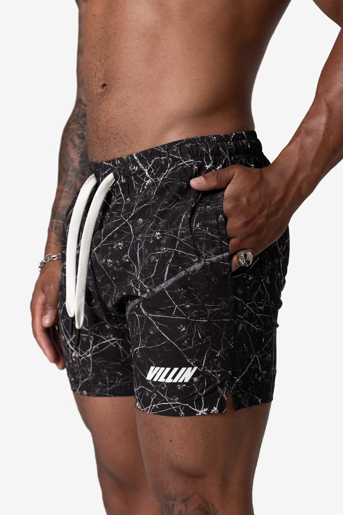 VANTAGE SHORTS - MIDNIGHT CAMO