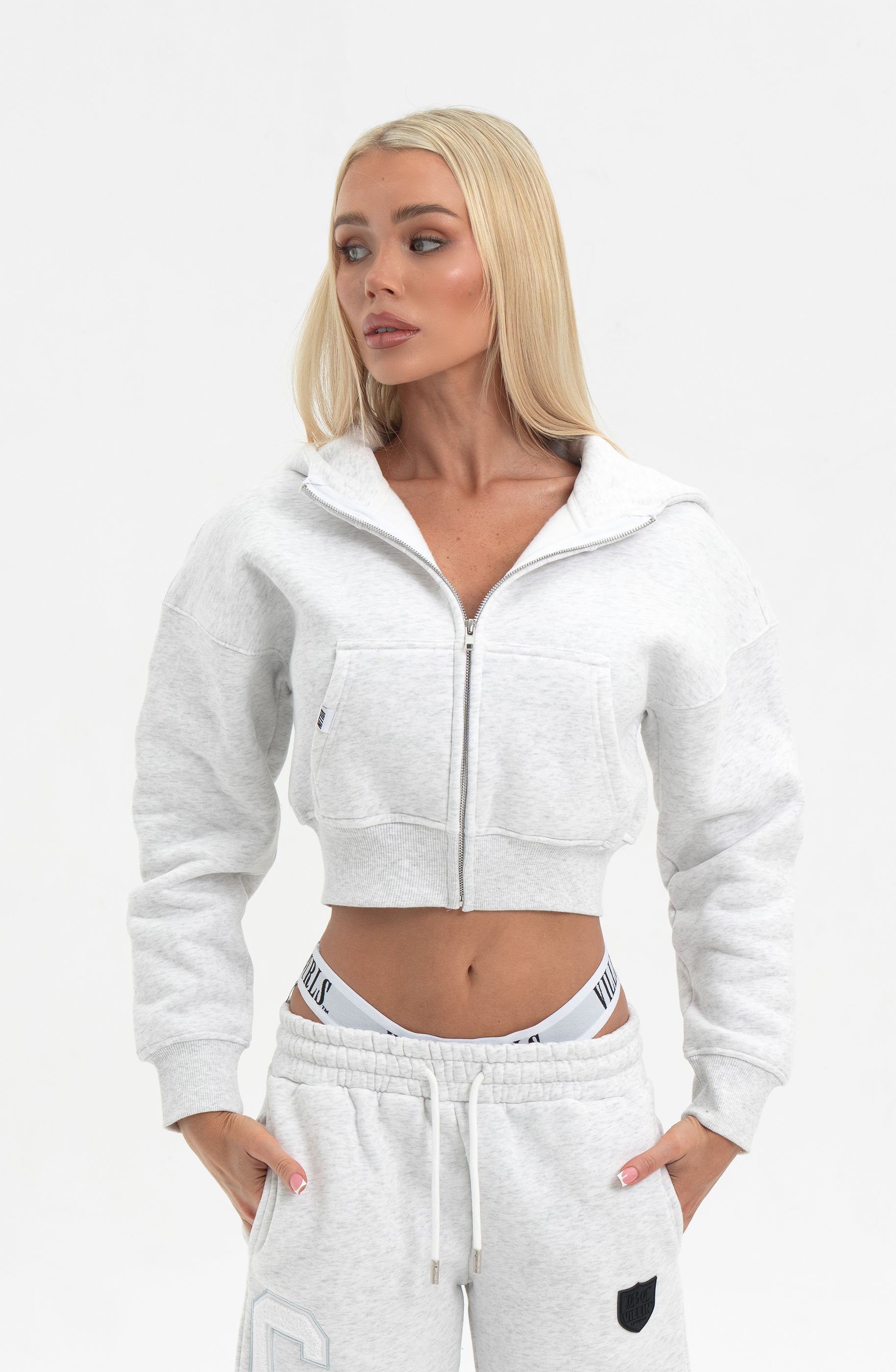 INFAMOUS CROPPED HOODIE - GREY
